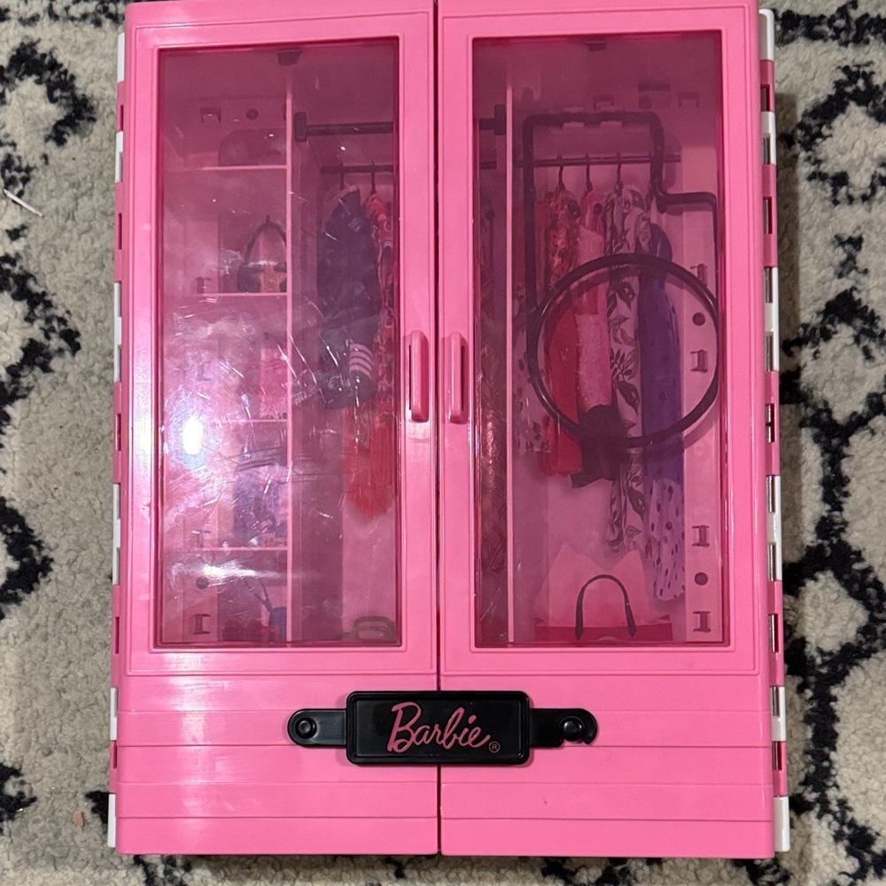 Barbie Pink Fashion Closet